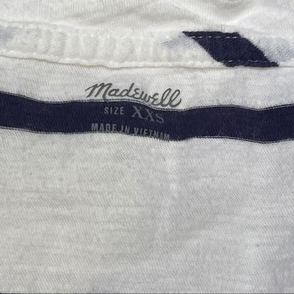 Madwell Striped Whisper Cotton V-Neck Pocket Tee - Picture 4 of 8